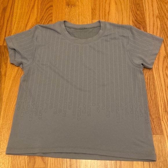 lululemon athletica Tops - lululemon short sleeve top